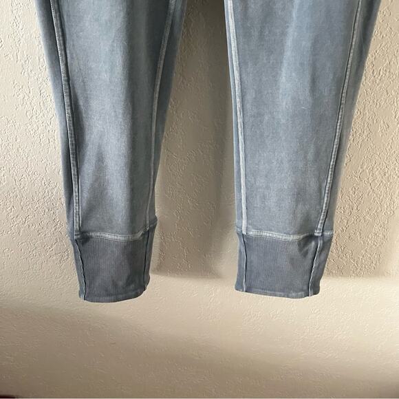 Lululemon Wunder Under Crop 23" *Ribbed Leggings in Washed Moon Blue - Picture 5 of 10